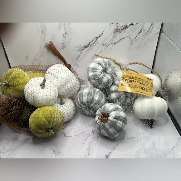 NWT mini pumpkins, 18 total - Picture 7 of 7